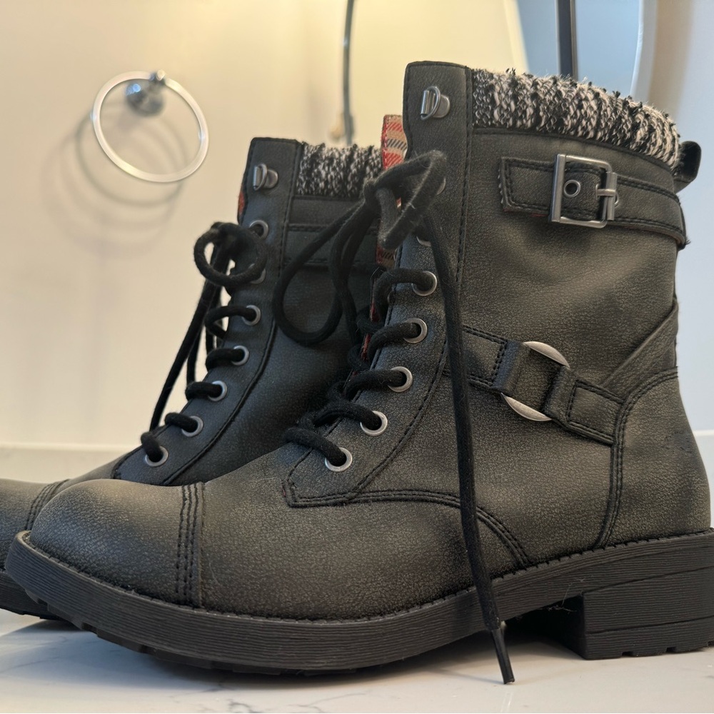 Gray Rocket Dog Boots - NWOT - Never Worn